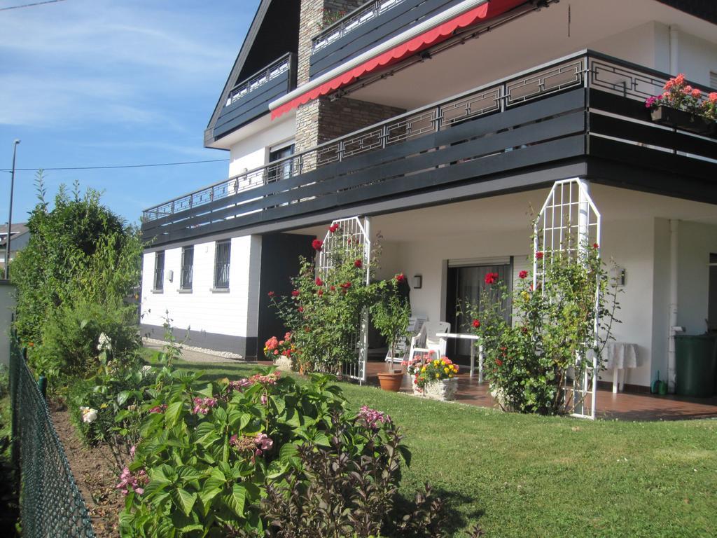 Ferienwohnung Sonneck Bullay Zewnętrze zdjęcie